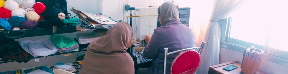 کلاس فرش بافی