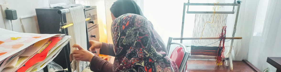 کلاس فرش بافی