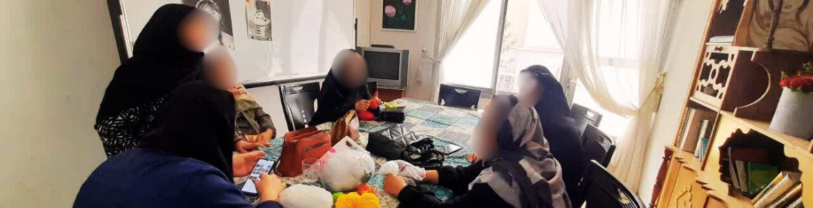 کلاس بافتنی و عروسک بافی