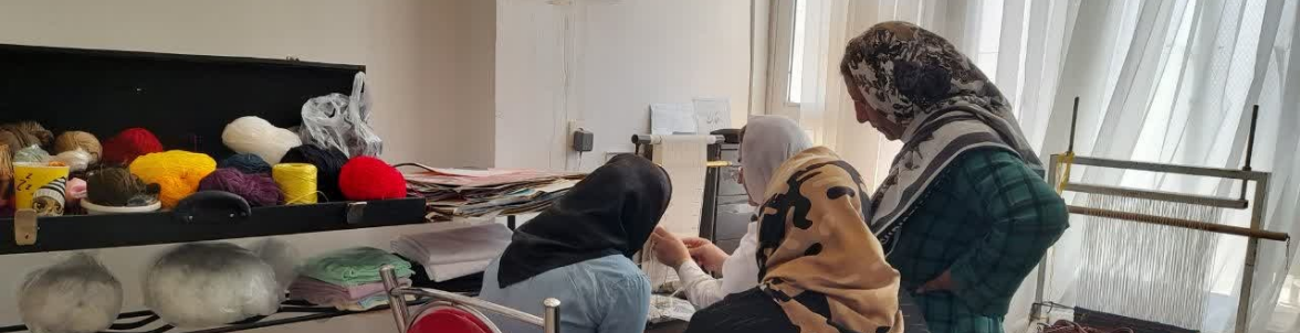 کلاس فرش بافی
