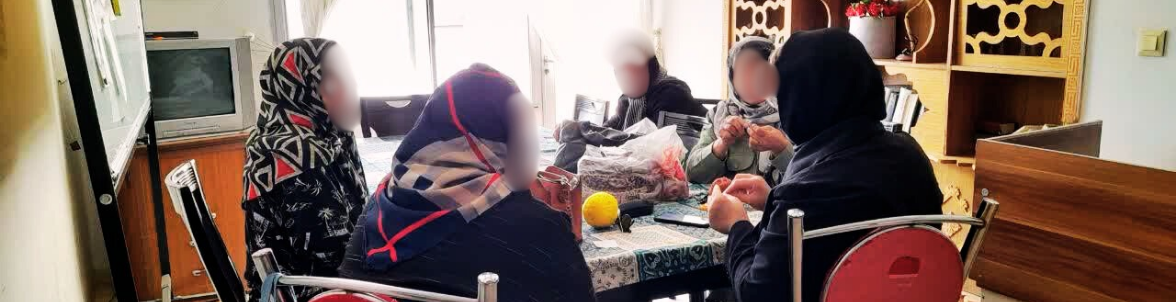 کلاس بافتنی و عروسک بافی