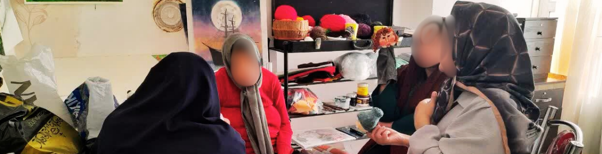 تمرین توانخواهان کلاس عروسک گردانی