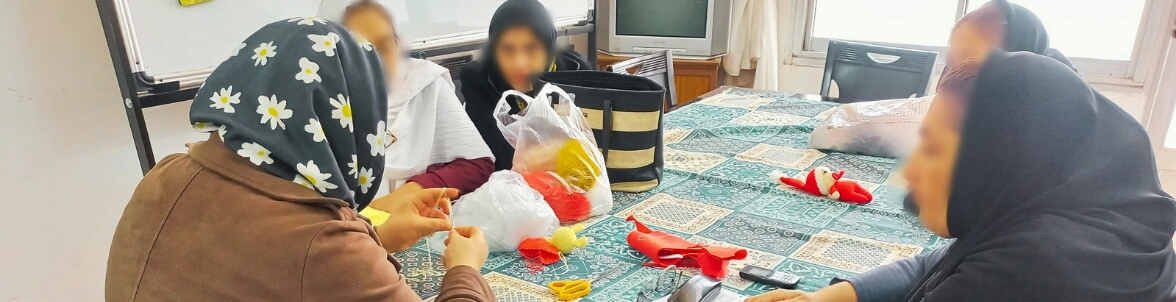 کلاس بافتنی و عروسک بافی